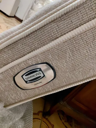 Colchão Simmons Modelo Cleveland Solteiro e Cama Box Ortobom