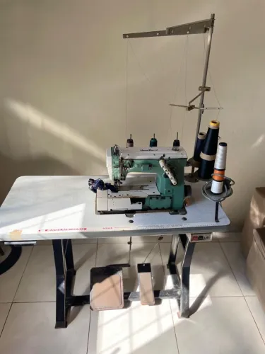 Máquina industrial galoneira