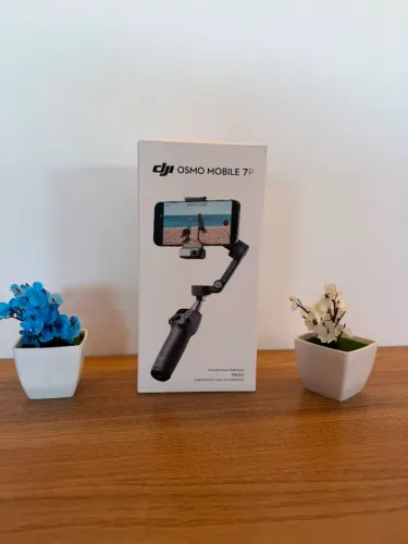 Estabilizador DJI Osmo Mobile 7P BR - DJI132 Novo lacrado