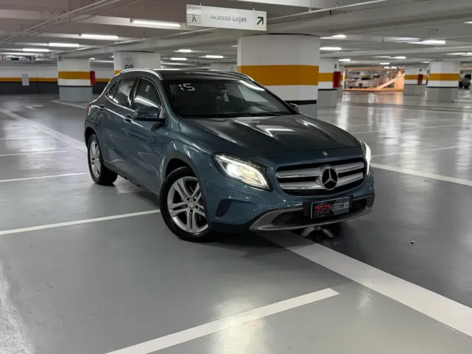 Mercedes-Benz GLA 250 Vision 2.0 TB 16V 211cv Aut. 2015