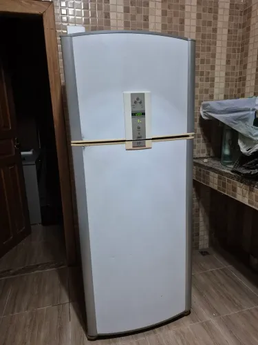 Geladeira brastemp 410L