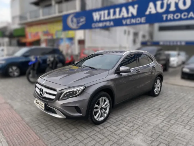 Mercedes-Benz GLA 200 Adv. 1.6/1.6 TB 16V Flex Aut. 2015