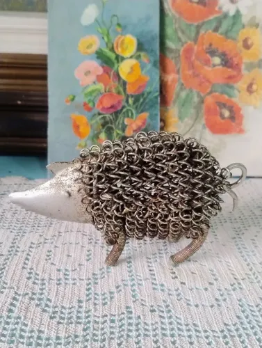 Porquinho metal trançado antigo peça decorativa