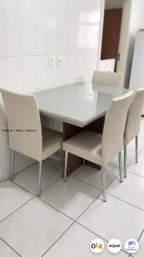 Mesa de jantar com 4 cadeiras a venda