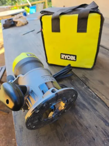 Tupia Ryobi 127v nunca usada, nova
