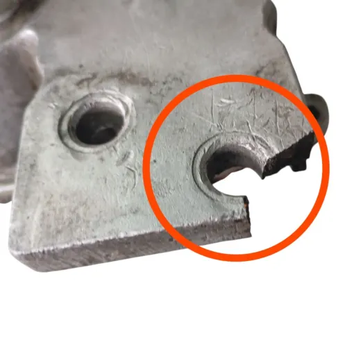Tampa Caixa Câmbio Marcha Vw Kombi 1997 2113012053 Detalhe