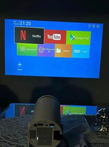 Projetor Android HY300 - Wi-fi Bluetooth HDMI USB + Som Integrado Novo