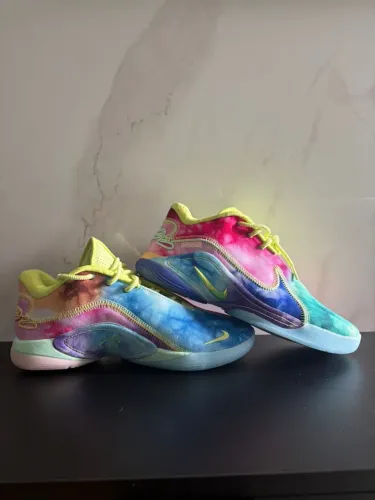 Tênis LeBron 22