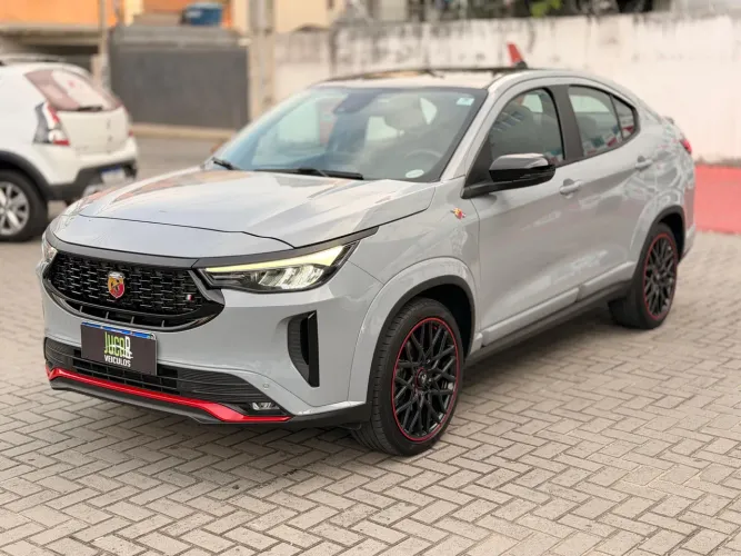 Fiat Fastback Abarth Turbo Flex 1.3 Aut. 2025