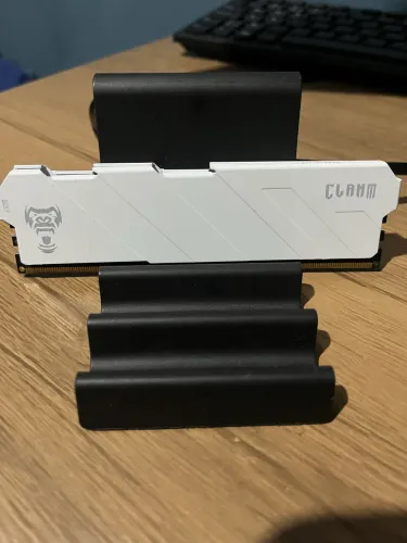Memória RAM 16GB - 3200 MHz 