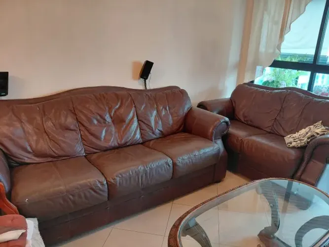 Conjunto Sofás de Couro Legítimo 2 e 3 Lugares Marrom - Excelente Estado