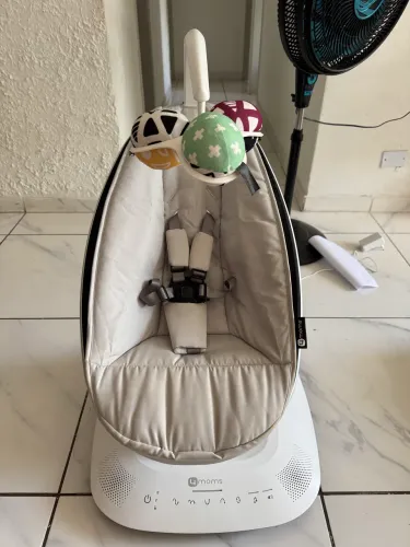 Cadeira de bebê MamaRoo 4moms