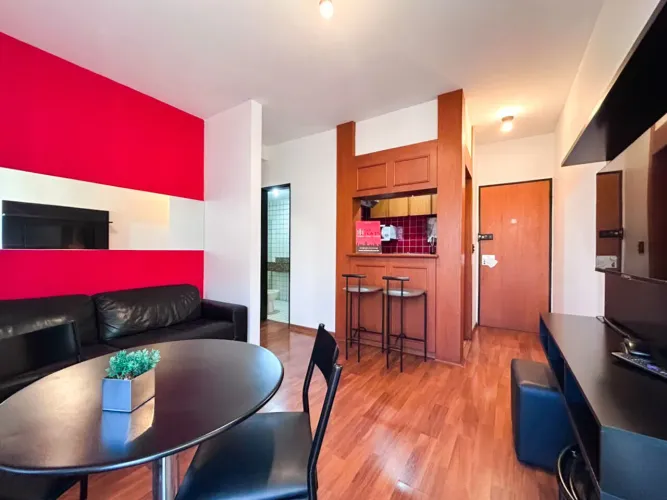 Apartamento mobiliado com vaga de garagem no renomado Crillon disponível locação