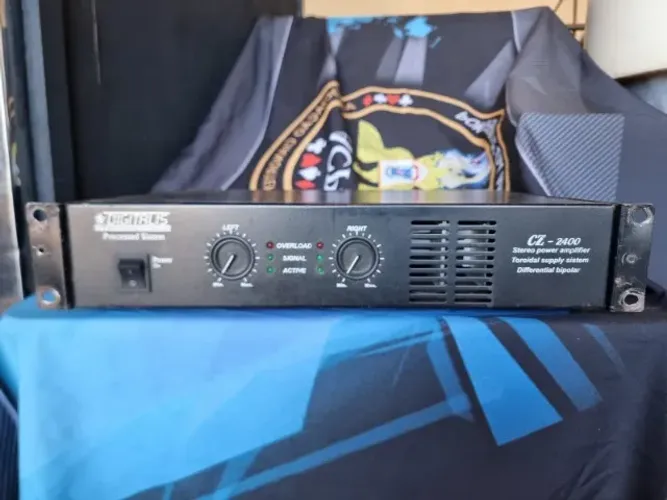 Potência Digitalis CZ-2400 amplificado estério 440 watts bem conservada funcionando 100%