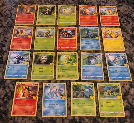 Cards Promocionais Pokémon TCG da Coleção de 25º aniversário do McLanche Feliz em 2021