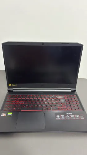 vendo nitro 5 em perfeito estado