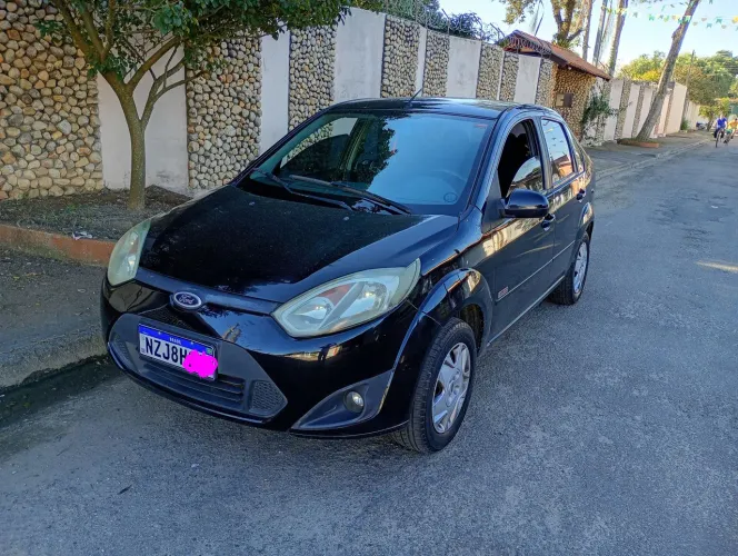 Ford Fiesta Sed. 1.6 8V Flex 4P 2012