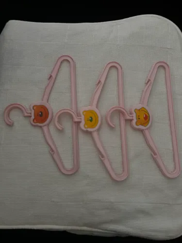 Cabides infantis rosa - plástico