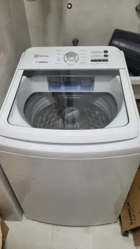 Máquina de Lavar 17kg Electrolux Essential Care