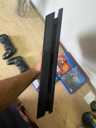 VENDE -SE ps4