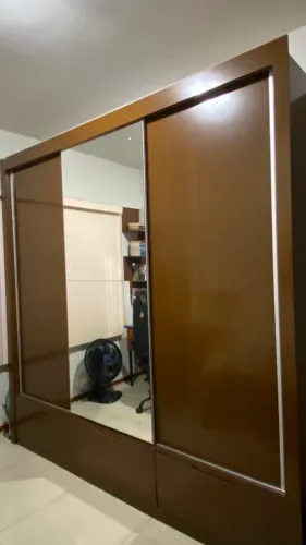 Guarda-roupa Casal em ótimo estado.