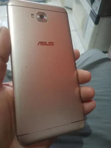 Asus ZenFone 4 selfie