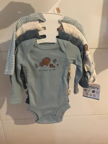 Bodys da Carter's tamanho P nunca usado
