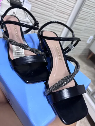 Sandália (usado 1 vez)