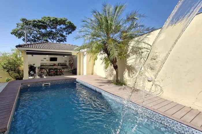 Sobrado para venda em Tucuruvi com 4 quartos, sendo 3 suítes, 415m²