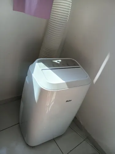 AR-CONDICIONADO PORTÁTIL PHILCO, 12000 BTUS. SEMINOVO, ESTADO DE ZERO!!!