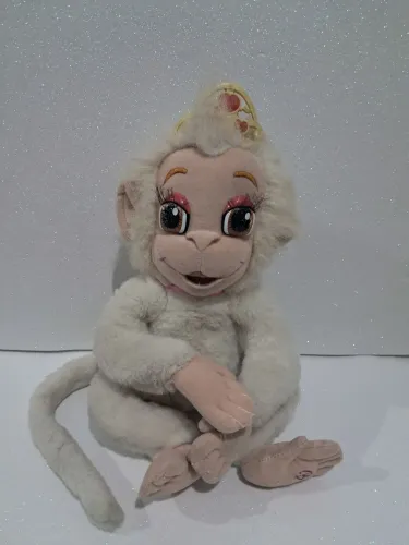 Pelúcia Macaca Tallulah Barbie Princesa da Ilha 32cm