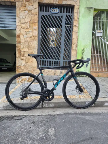 Bicicleta sense criterium factory grupo 105