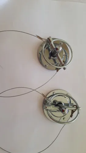 Par de travas de capô para Maverick Opala Dodge etc.