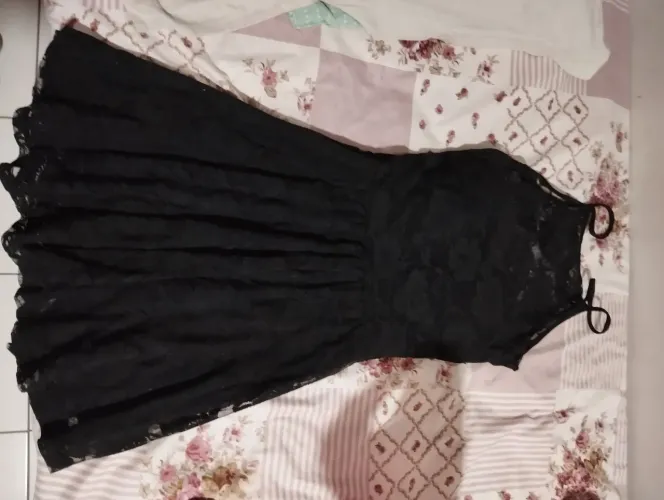 Desapego Vestido preto com bojo TAM:PP Só usei duas vezes