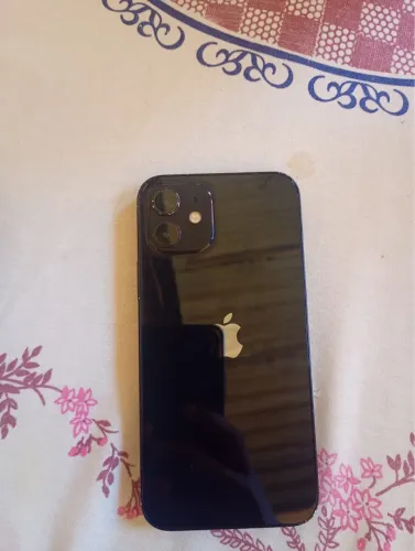 VENDO IPHONE 12