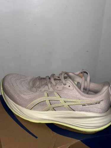 tênis corrida asics
