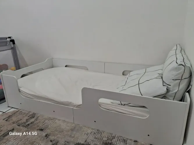 Mini cama montessoriana em mdf