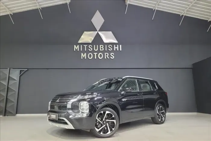 Mitsubishi Outlander Signature 2.4 4X4 AUT (híb) 2026