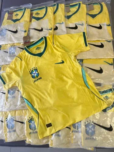 Baixou o valor(poucas unidades) Camisa seleção brasileira, modelo jogador
