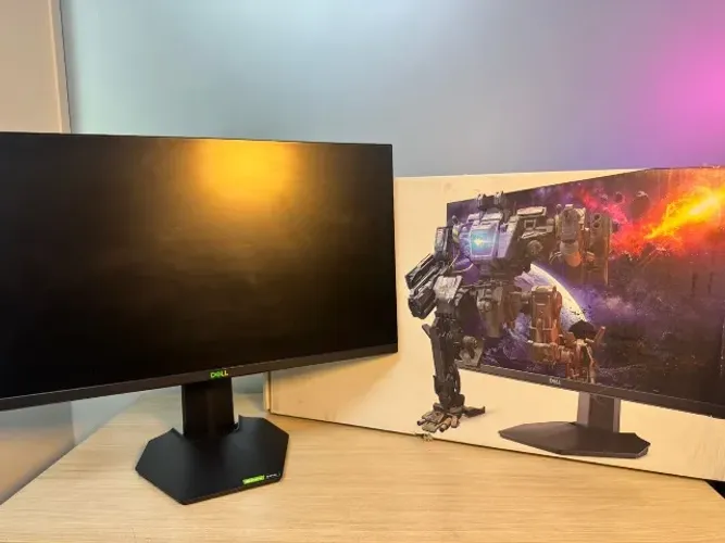 Monitor gamer Dell Flat Panel  Modelo: S2421HGF 24 Polegadas   144Hz  LED  Entradas 2 HDMI