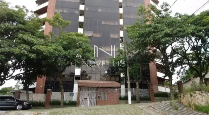 Apartamento para Alugar no Centro de Jacareí com 4 Dormitórios e 178m²