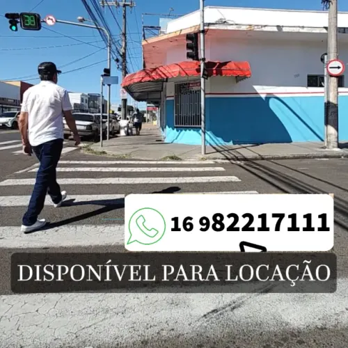 ESQUINA COMERCIAL - FRENTE AO SAVEGNAGO DA AV. BRASIL