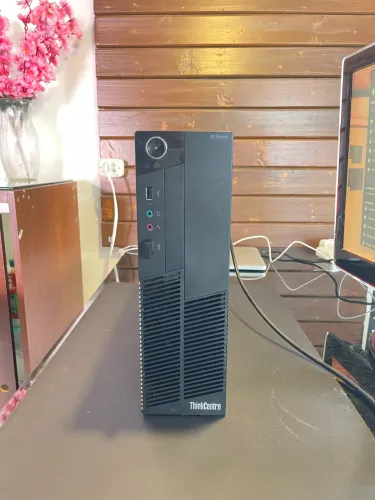 Desktop Lenovo Thinkcentre i5 8gb RAM SSD 224gb