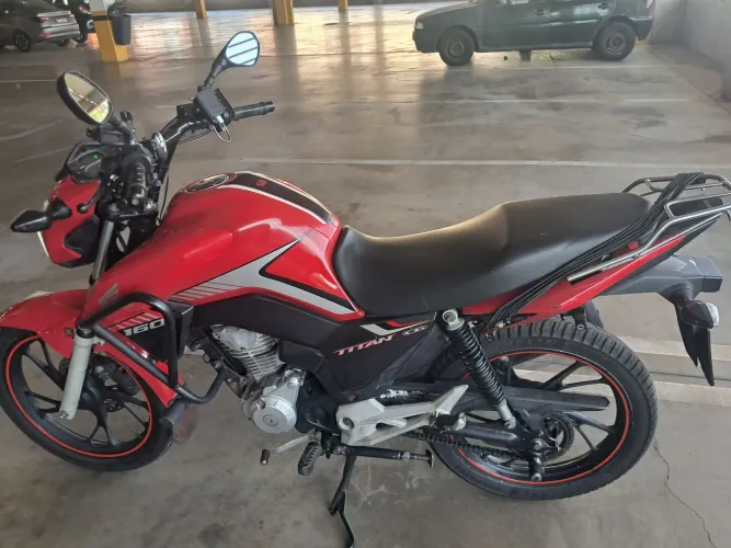 Vendo titan 160