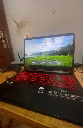Nitro 5 AMD Ryzen 5 5600H with Radeon Graphics