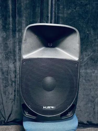 Caixa ativa  15700 watts ksr k 915