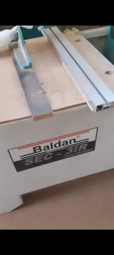 Esquadrejadeira