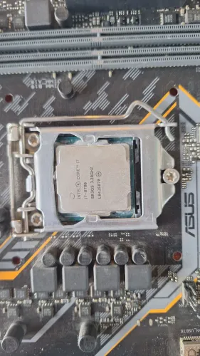 Placa mãe h310 tuf gamer com i 7 8700