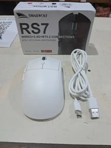 Mouse gamer sem fio RS7 da smailwolf