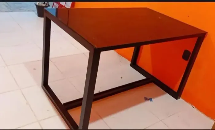 Mesa com cadeiras